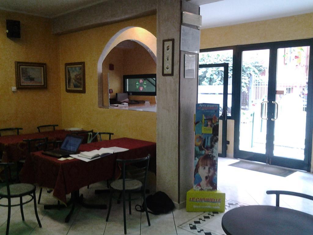 Hotel Lady Susanna Varazze Bagian luar foto