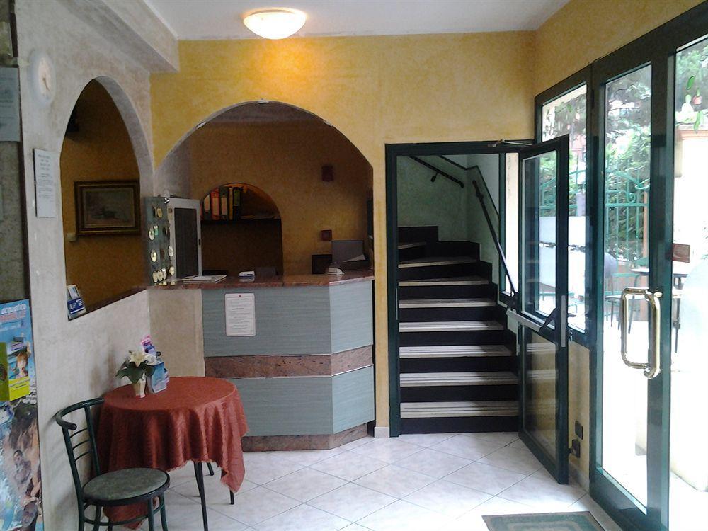 Hotel Lady Susanna Varazze Bagian luar foto
